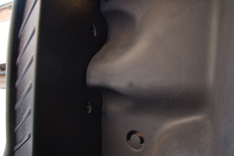 Внутренняя обшивка задних фонарей Рено Дастер с 2011 г.в., АртФорм