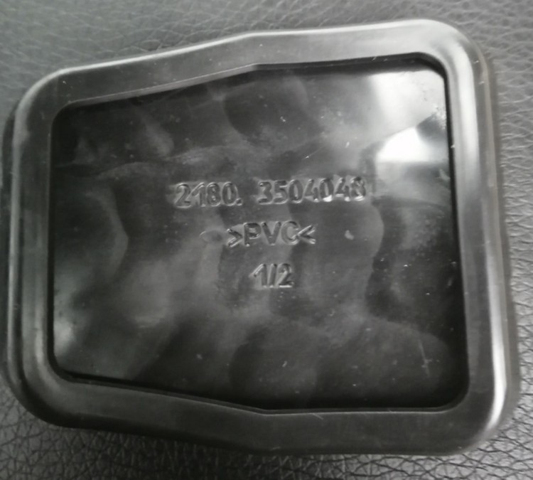Резиновая накладка на педаль Лада Веста (тормоз или сцепление), 2180-3504048 